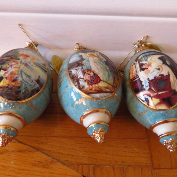3 Bradford Editions Heirloom Ornaments ‘Guiding the way " Angels Porcelain 1999 - Picture 4 of 10